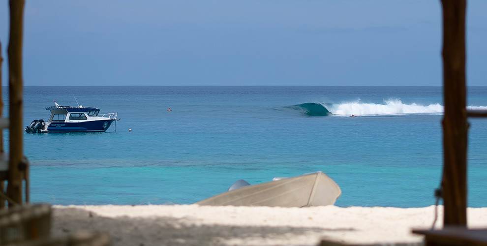 Mentawai Surfing photo