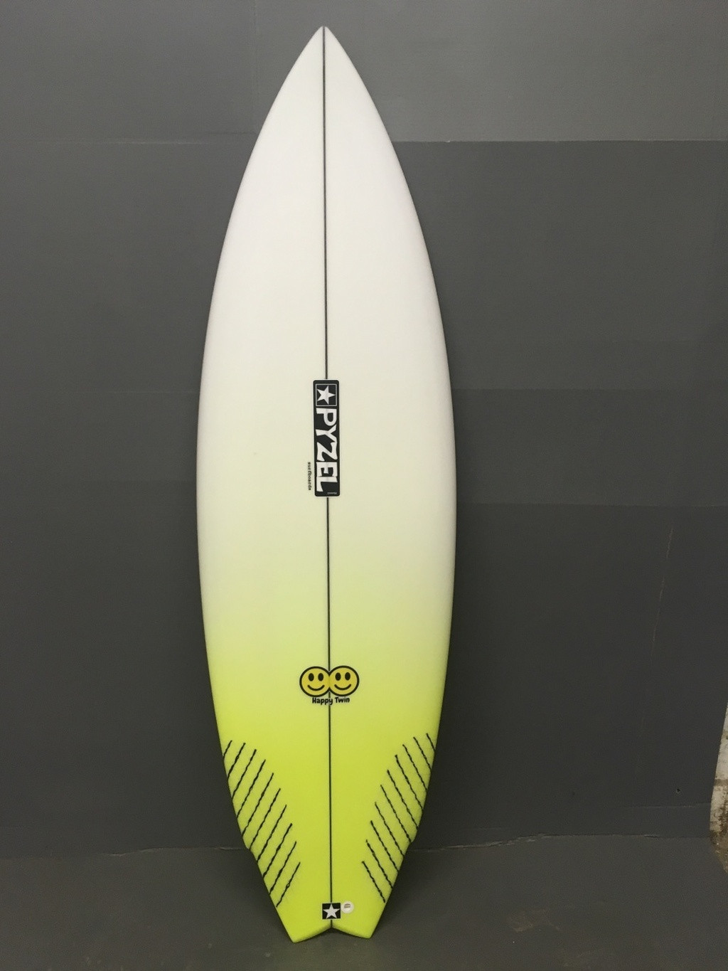 Pyzel Surfboards - Happy twin